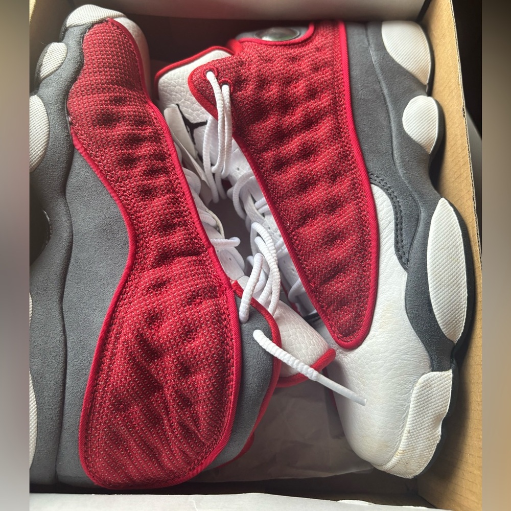 Jordan 13 “Flints” size 5y